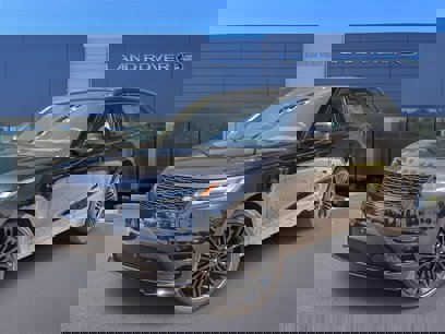 New 2026 Land Rover Range Rover Velar Dynamic SE