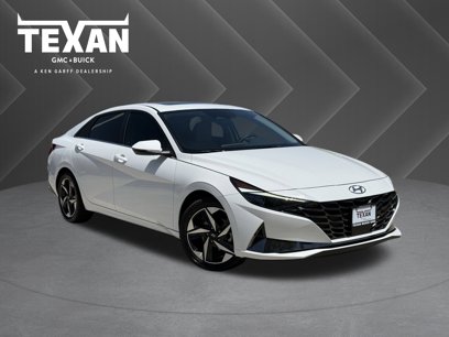 Used 2023 Hyundai Elantra Limited w/ Preferred Accessory Package