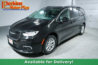 Used 2022 Chrysler Pacifica Touring-L