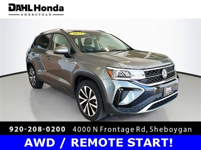 Used 2022 Volkswagen Taos SE w/ Panoramic Sunroof Package