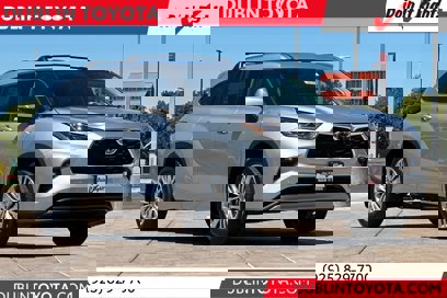 New 2025 Toyota Highlander Platinum