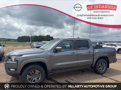 New 2025 Nissan Frontier SV w/ SV Convenience Package