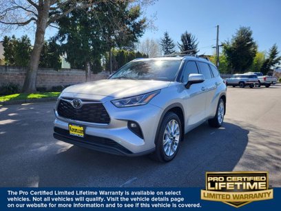 Used 2022 Toyota Highlander Limited