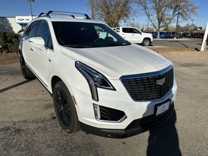 New 2024 Cadillac XT5 Luxury
