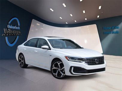 Used 2021 Volkswagen Passat 2.0T R-Line w/ Luggage Net & Mats Package