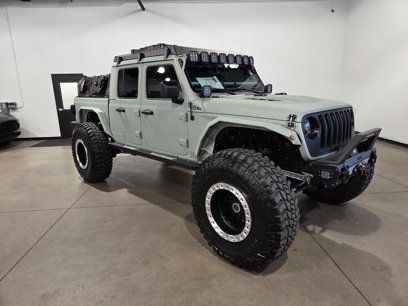Used 2023 Jeep Gladiator Overland w/ LED Lighting Group