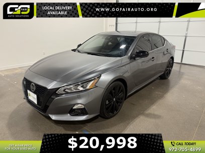 Used 2022 Nissan Altima 2.5 SR w/ Midnight Edition Package