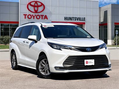 Certified 2023 Toyota Sienna XLE