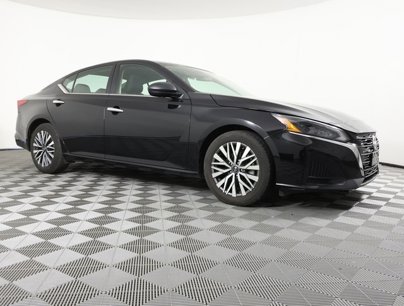Used 2024 Nissan Altima 2.5 SV