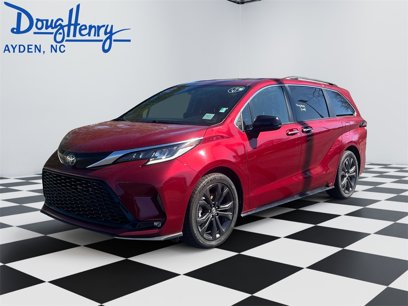 Used 2022 Toyota Sienna XSE
