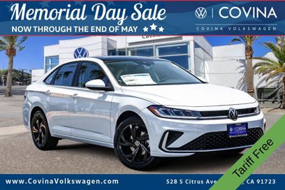 New 2025 Volkswagen Jetta SE