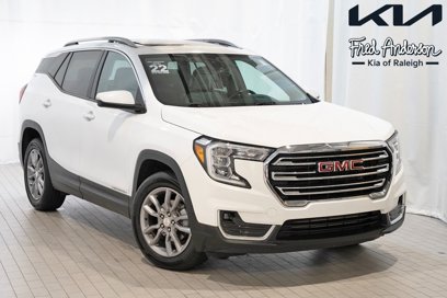 Used 2022 GMC Terrain SLT w/ Infotainment Package II