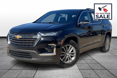 Used 2023 Chevrolet Traverse LT
