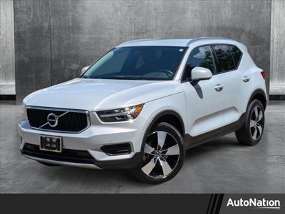 Used 2020 Volvo XC40 T4 Momentum w/ Protection Package Premier