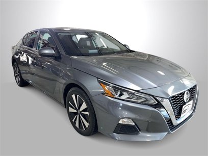 Used 2022 Nissan Altima 2.5 SV