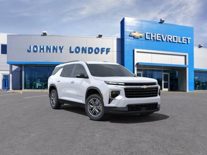 New 2024 Chevrolet Traverse LT w/ Enhanced Driving Package