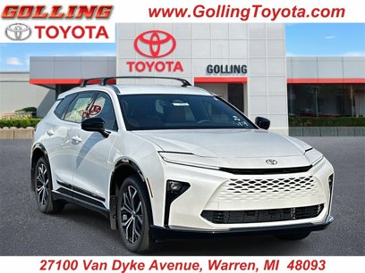 New 2025 Toyota Crown Signia w/ Tow-Hitch Package (TMS)