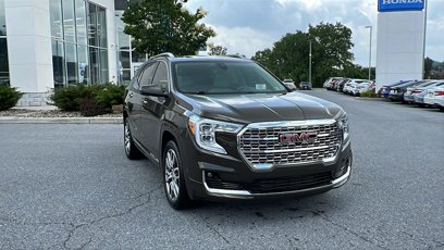 Used 2023 GMC Terrain Denali w/ Denali Premium Package