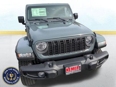 New 2025 Jeep Gladiator Sport