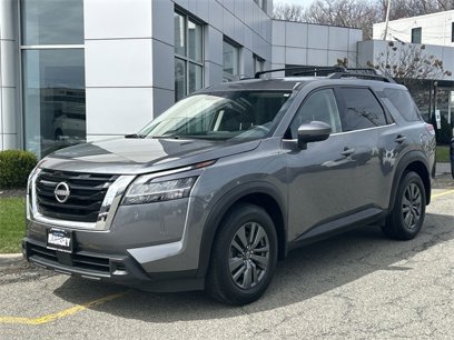 Used 2022 Nissan Pathfinder SV