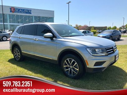 Used 2020 Volkswagen Tiguan SE w/ Panoramic Sunroof Package