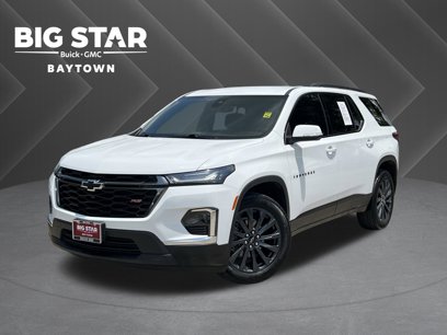Used 2023 Chevrolet Traverse RS