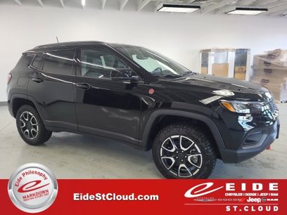 New 2025 Jeep Compass Trailhawk w/ Trailhawk Convenience Group