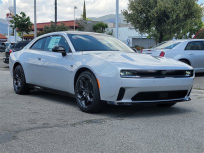 New 2025 Dodge Charger R/T w/ Sun & Sound Package