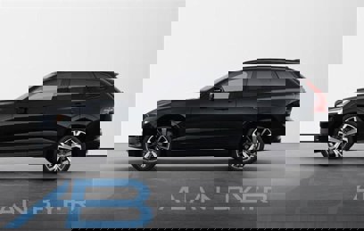 New 2025 Volvo XC60 B5 Ultra w/ Protection Package Premier