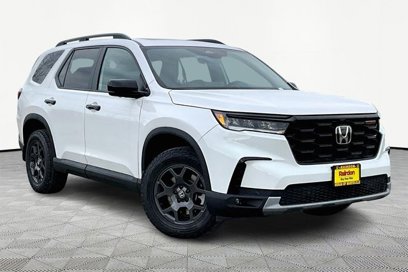 New 2025 Honda Pilot TrailSport