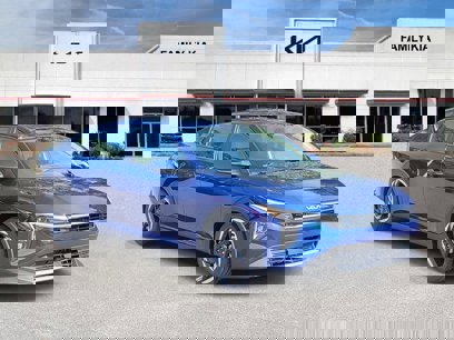 New 2025 Kia K4 EX
