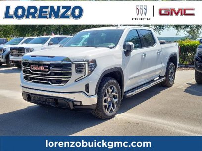 New 2025 GMC Sierra 1500 SLT