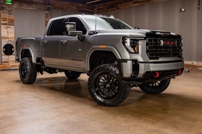 Used 2025 GMC Sierra 2500 AT4 w/ AT4 Premium Plus Package