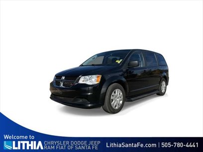 Used 2018 Dodge Grand Caravan SE w/ UConnect Hands-Free Group