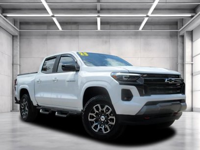 Used 2023 Chevrolet Colorado Z71 w/ Z71 Convenience Package 2