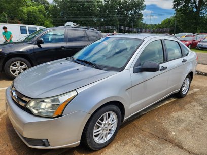 Used 2010 Ford Focus SE