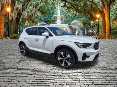 Certified 2025 Volvo XC40 B5 Plus
