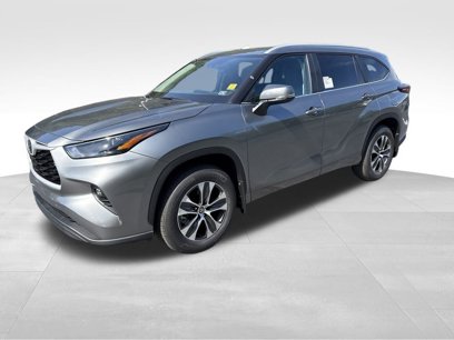 New 2025 Toyota Highlander XLE