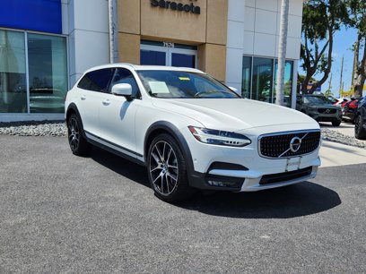 Used 2019 Volvo V90 T6 Cross Country w/ Advanced Package