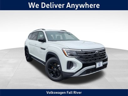 New 2025 Volkswagen Atlas Peak Edition SE