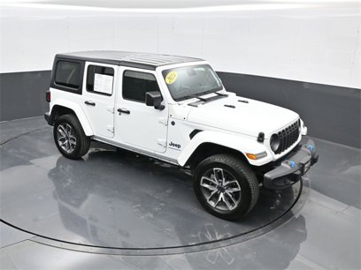 Used 2024 Jeep Wrangler Unlimited w/ Convenience Group