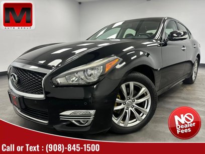 Used 2017 INFINITI Q70 3.7