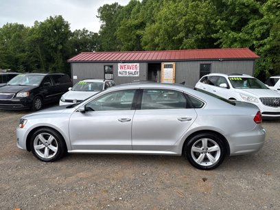 Used 2012 Volkswagen Passat 2.5 SE