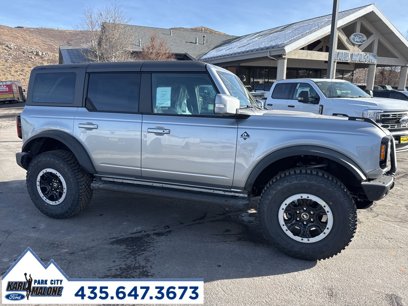 New 2024 Ford Bronco Outer Banks w/ Sasquatch Package