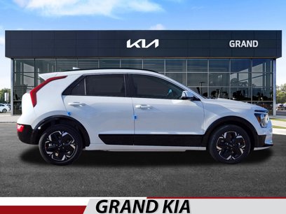 New 2025 Kia Niro Wind