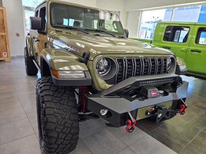 New 2025 Jeep Gladiator Rubicon w/ Convenience Group