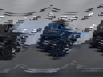 Used 2022 GMC Yukon XL SLT w/ SLT Premium Package