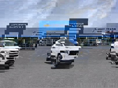 New 2025 Chevrolet Trax LT w/ Driver Confidence Package