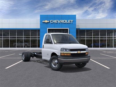 New 2025 Chevrolet Express 3500 w/ Power Convenience Package