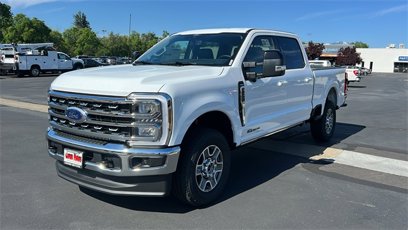 New 2025 Ford F250 4x4 Crew Cab Super Duty